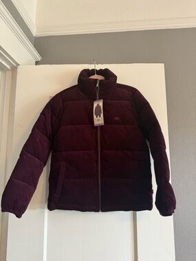 Levi’s Corduroy Puffer Jacket in Burgundy